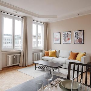 Flats 4 You, Moderne City Wohnung Naehe Hbf, Due-Messe 20 Min, Netflix, Kueche